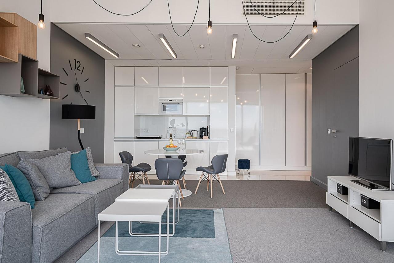 Rentplanet - Apartament Sky Tower Breslavia Exterior foto